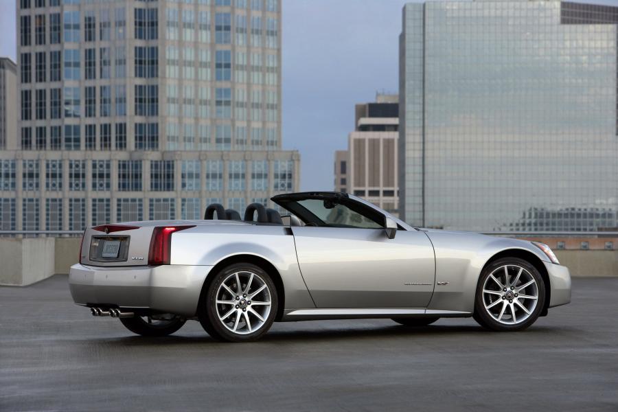  Cadillac XLR-V 2006 года  (фото 36 из 58)